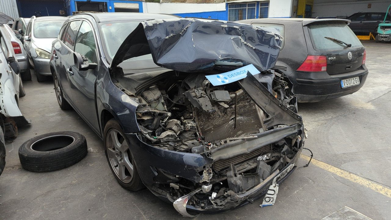 VOLVO V60 KOMBI