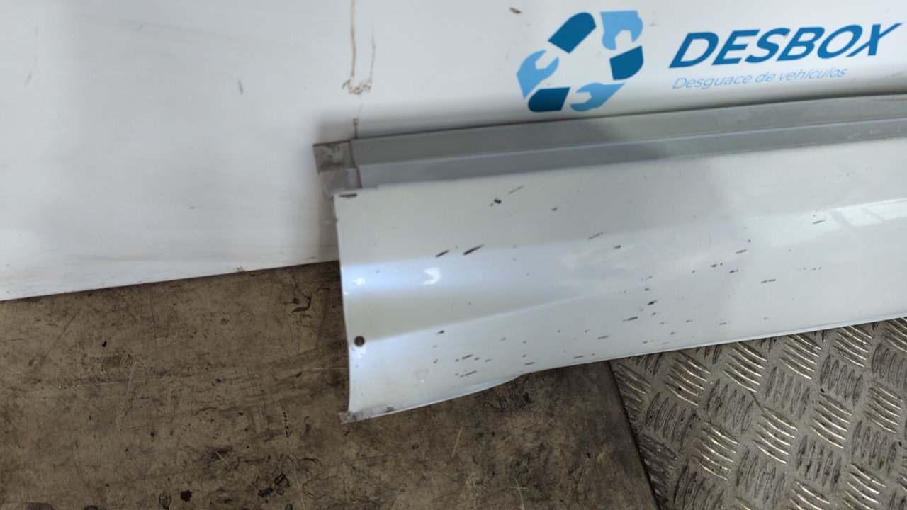 MOLDURA FORD KUGA (CBS) - vista 3