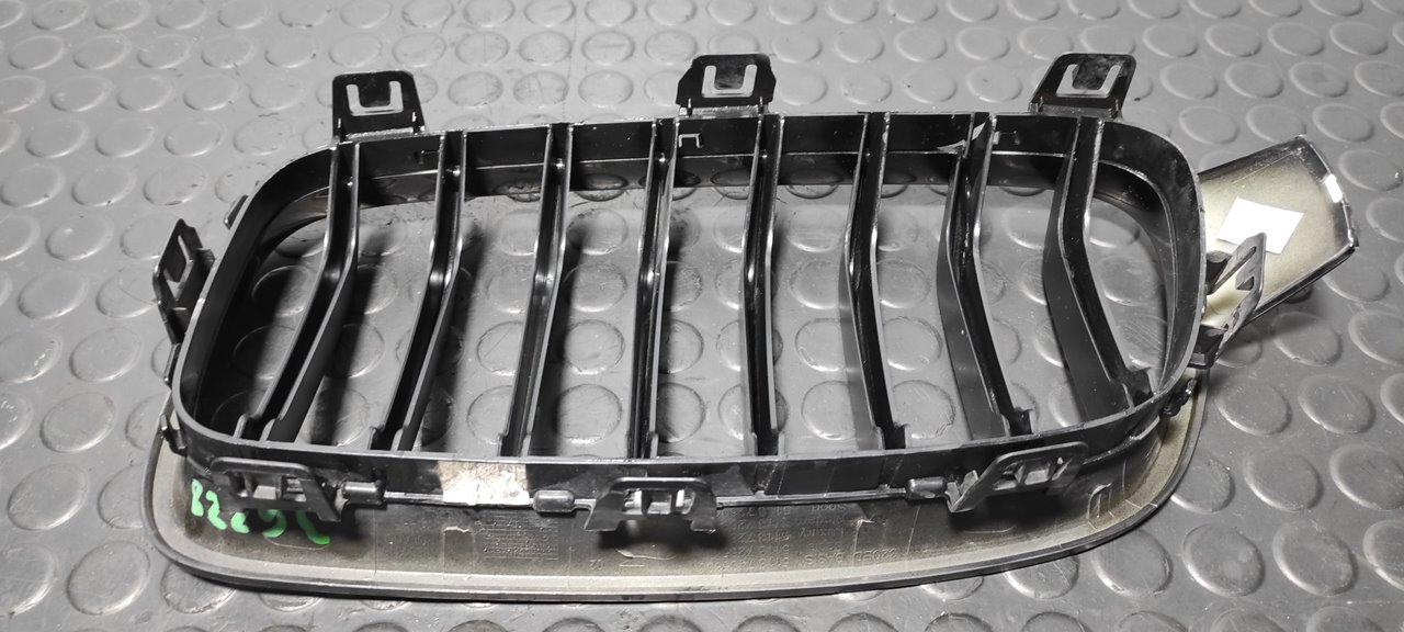 REJILLA DELANTERA BMW SERIE 3 LIM. (F30) - vista 3