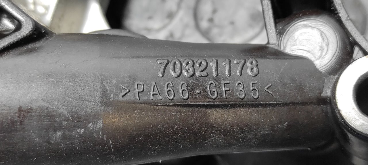 SOPORTE FILTRO ACEITE MERCEDES-BENZ CLASE C (W204) LIM. - vista 7