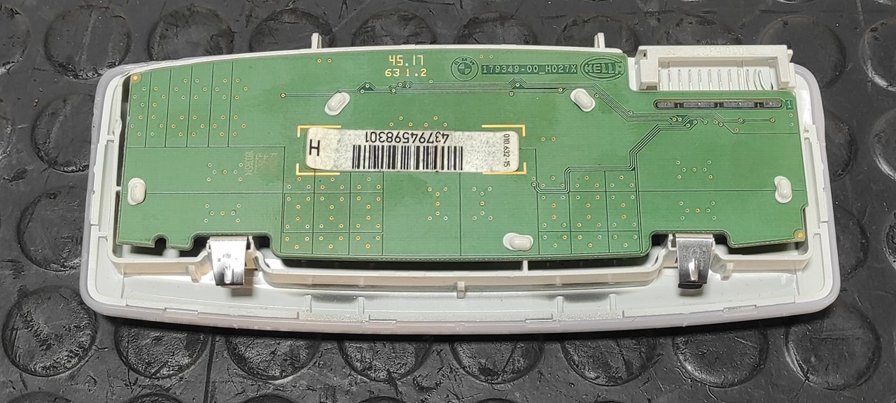 LUZ INTERIOR BMW SERIE 3 LIM. (F30) - vista 2