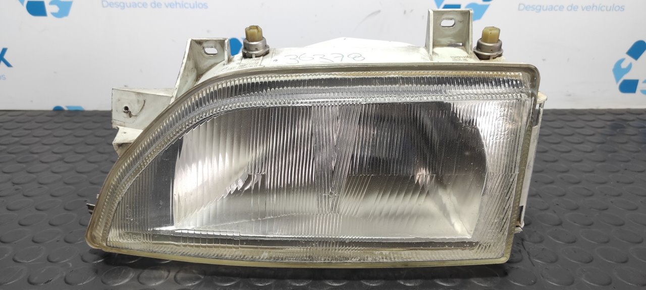 FARO IZQUIERDO FORD ESCORT BERLINA/TURNIER