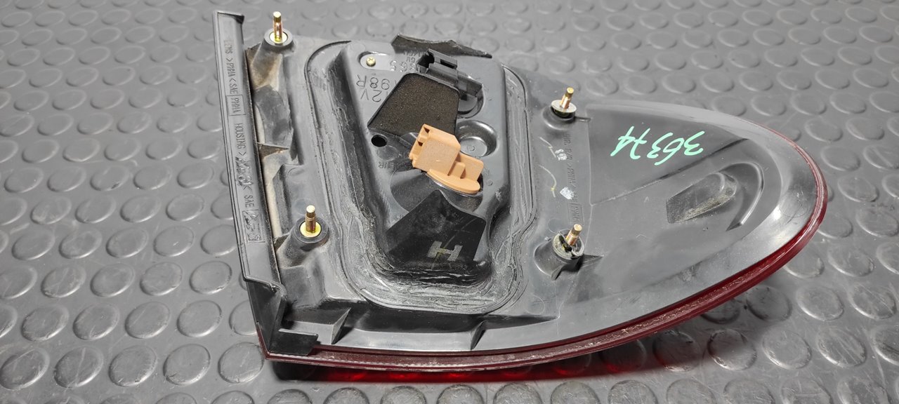 PILOTO TRASERO DERECHO NISSAN ALMERA (N16/E) - vista 5