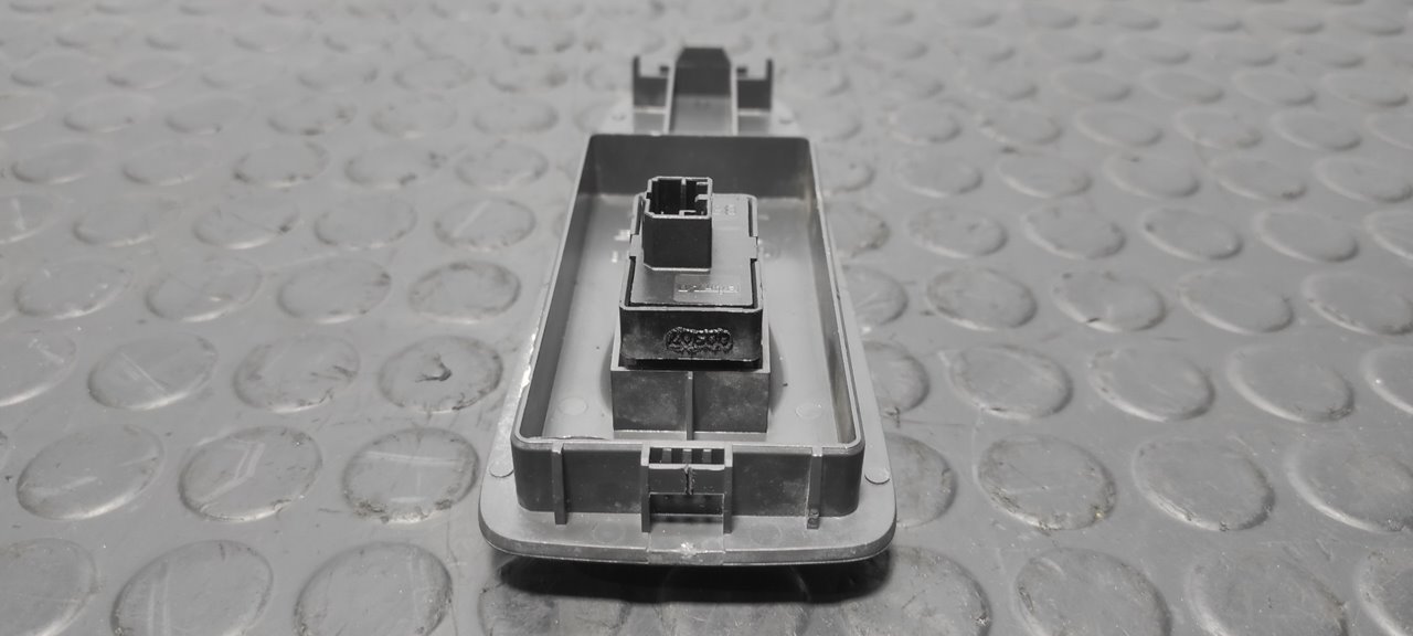 MANDO ELEVALUNAS DELANTERO DERECHO FIAT DUCATO MAXI CAJA ABIERTA (09.2006 =>) - vista 6