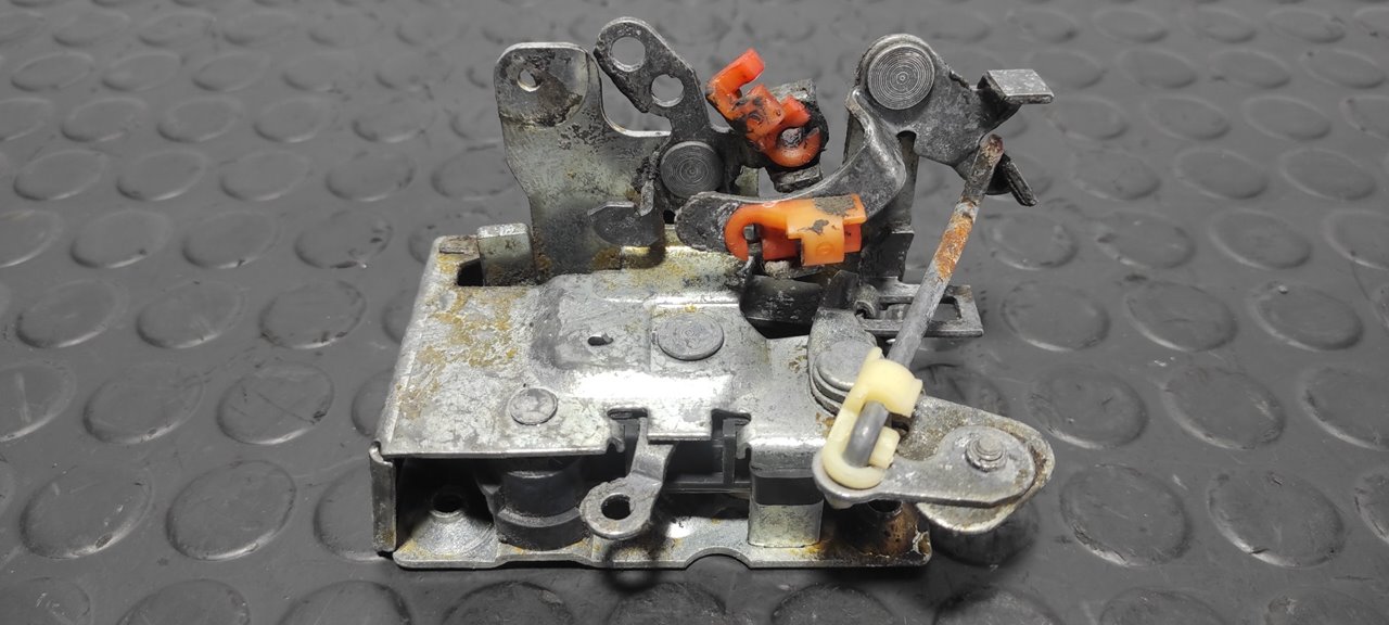 CERRADURA PUERTA TRASERA DERECHA CHRYSLER JEEP CHEROKEE (XJ)