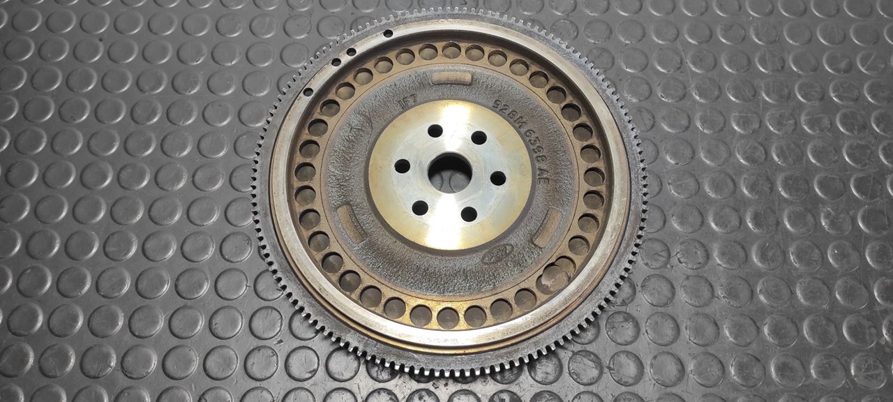 VOLANTE MOTOR FORD ESCORT BERLINA/TURNIER - vista 2