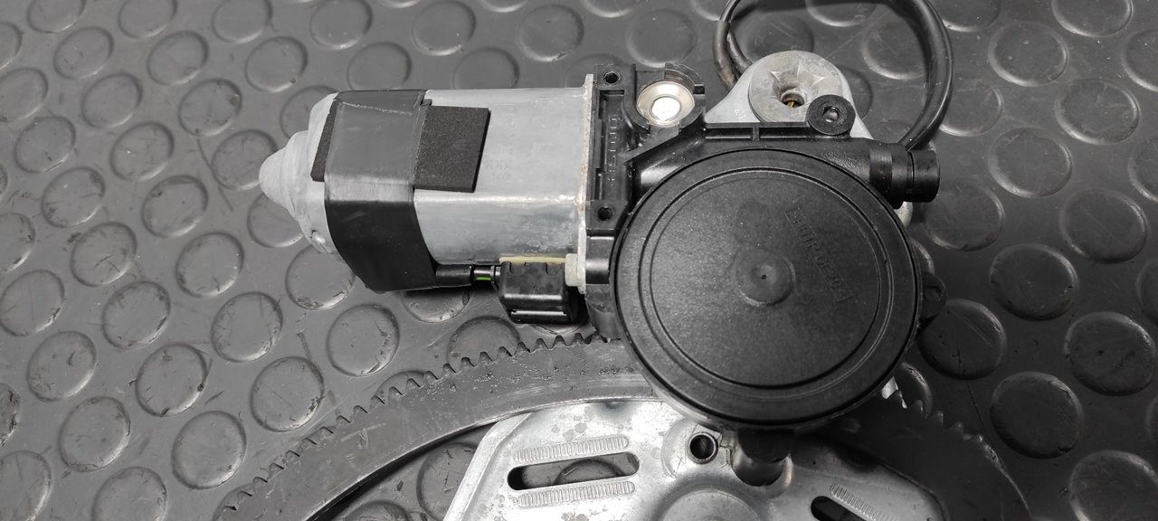 ELEVALUNAS DELANTERO DERECHO MERCEDES-BENZ CLASE E (W124) BERLINA - vista 6