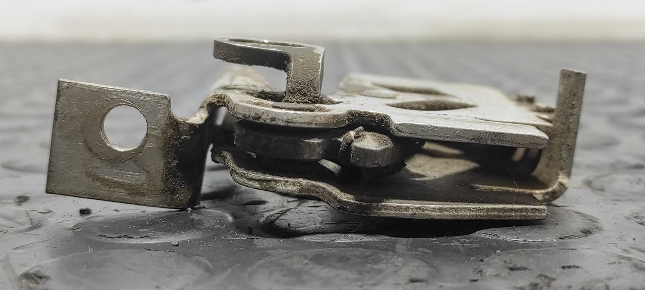 CERRADURA CAPO CHRYSLER JEEP CHEROKEE (XJ) - vista 4