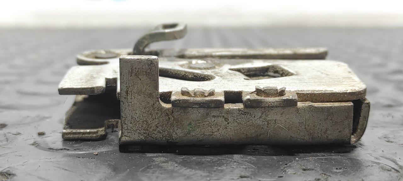 CERRADURA CAPO CHRYSLER JEEP CHEROKEE (XJ) - vista 2