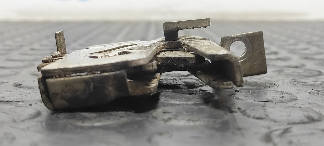 CERRADURA CAPO CHRYSLER JEEP CHEROKEE (XJ) - vista 5