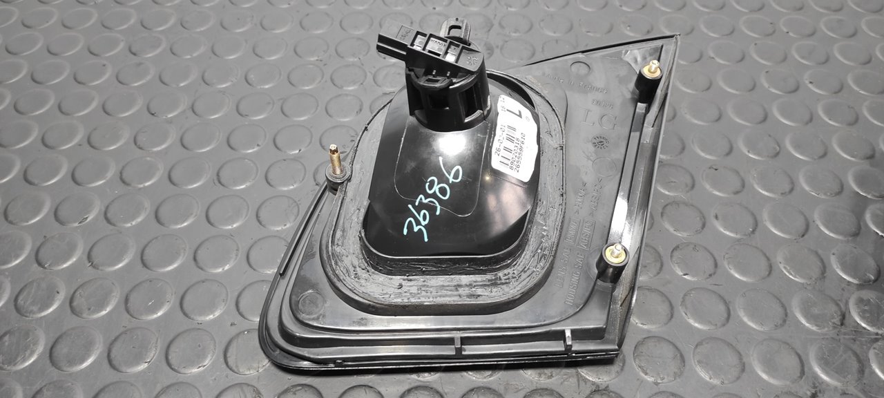 PILOTO PORTON IZQUIERDO NISSAN PRIMERA BERLINA (P11) - vista 5