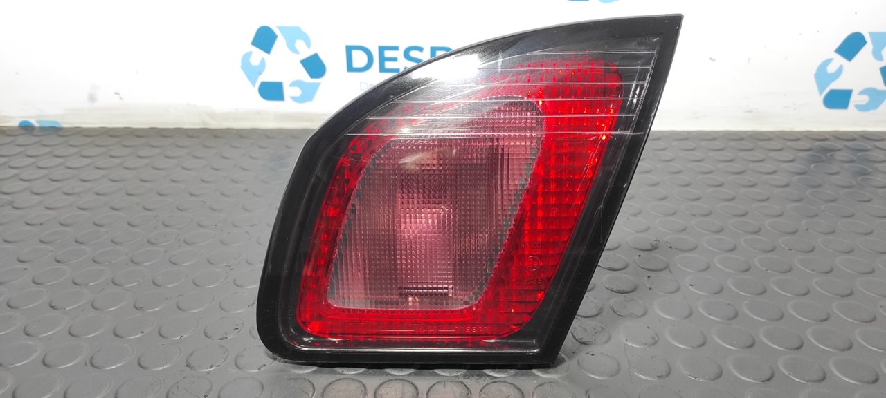 PILOTO PORTON DERECHO NISSAN PRIMERA BERLINA (P11)