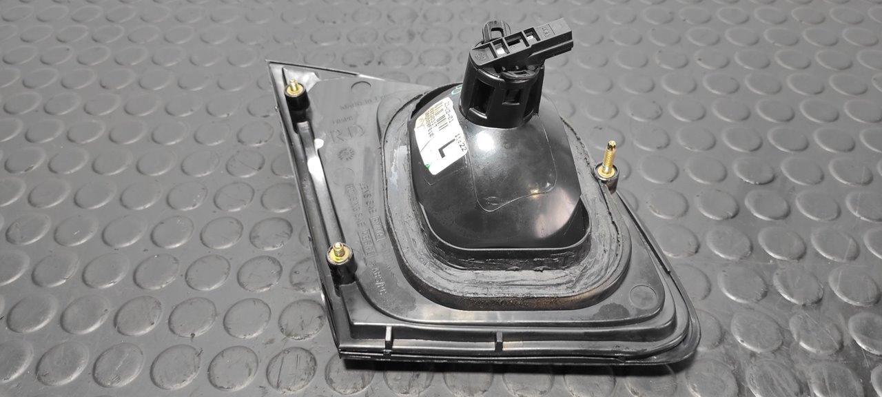 PILOTO PORTON DERECHO NISSAN PRIMERA BERLINA (P11) - vista 3