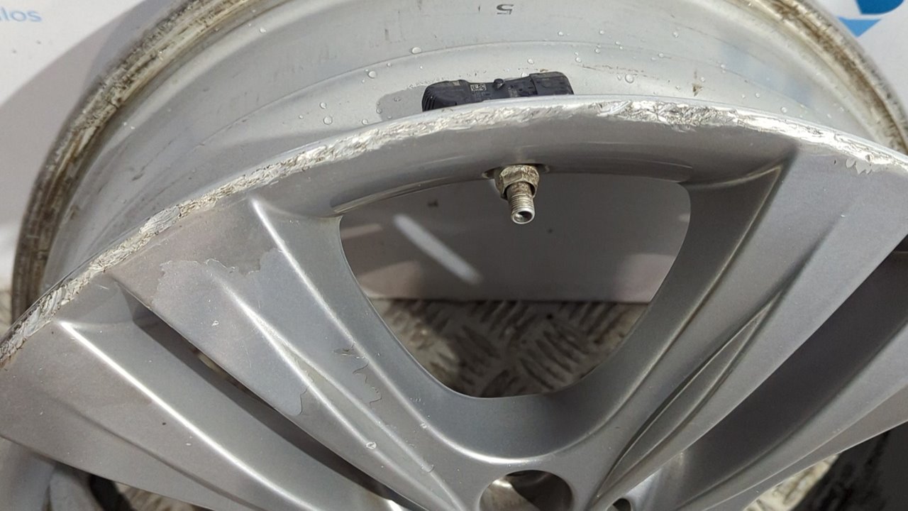 LLANTA BMW SERIE 3 LIM. (F30) - vista 3