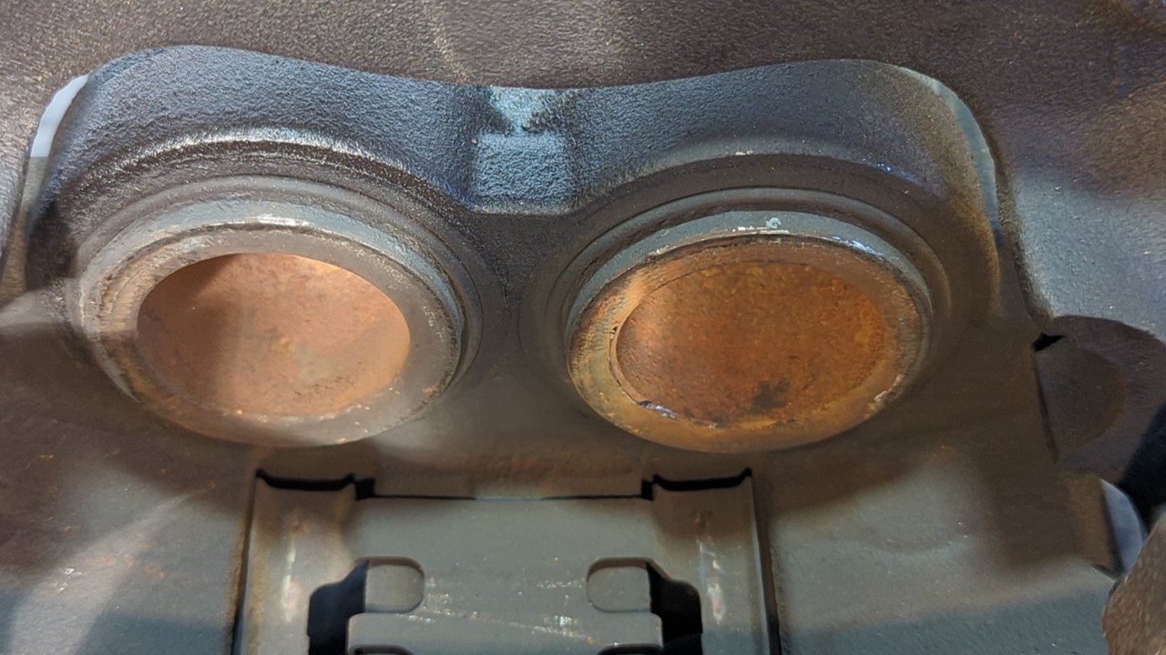 PINZA DE FRENO DELANTERA DERECHA NISSAN INTERSTAR MOD. 04 (X70) - vista 2