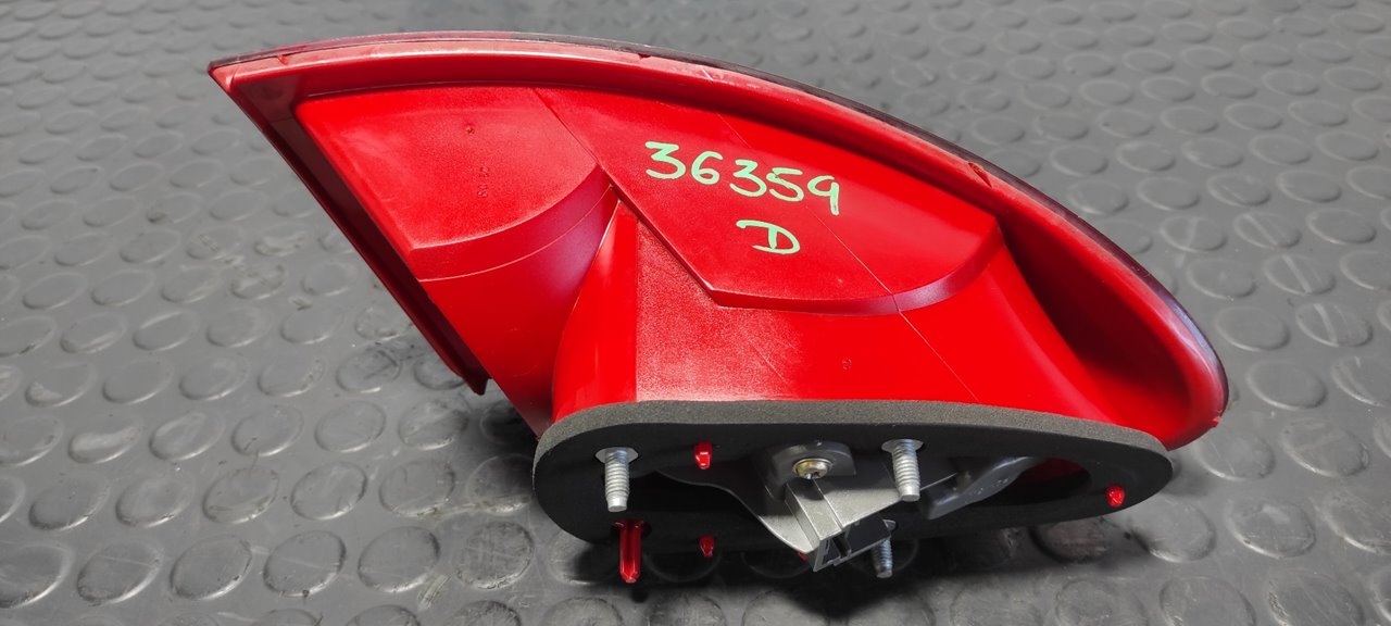 PILOTO TRASERO DERECHO ALFA ROMEO 147 (190) - vista 4