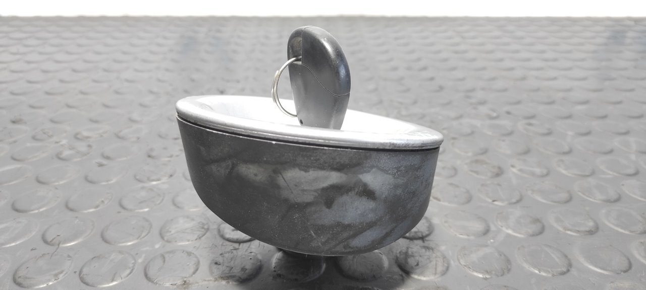 TAPA EXTERIOR COMBUSTIBLE CITROEN BERLINGO - vista 3