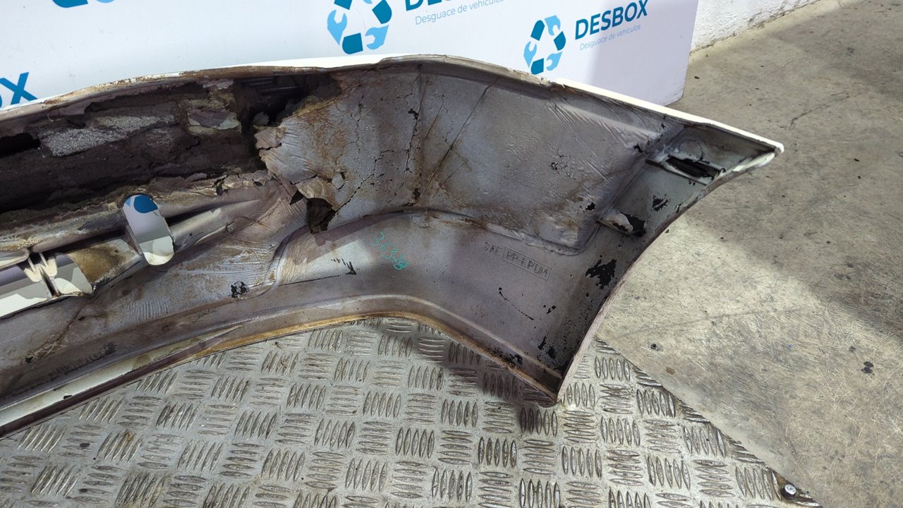 PARAGOLPES DELANTERO FORD ESCORT BERLINA/TURNIER - vista 4