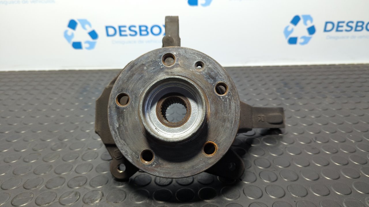 MANGUETA DELANTERA DERECHA OPEL VIVARO - vista 2