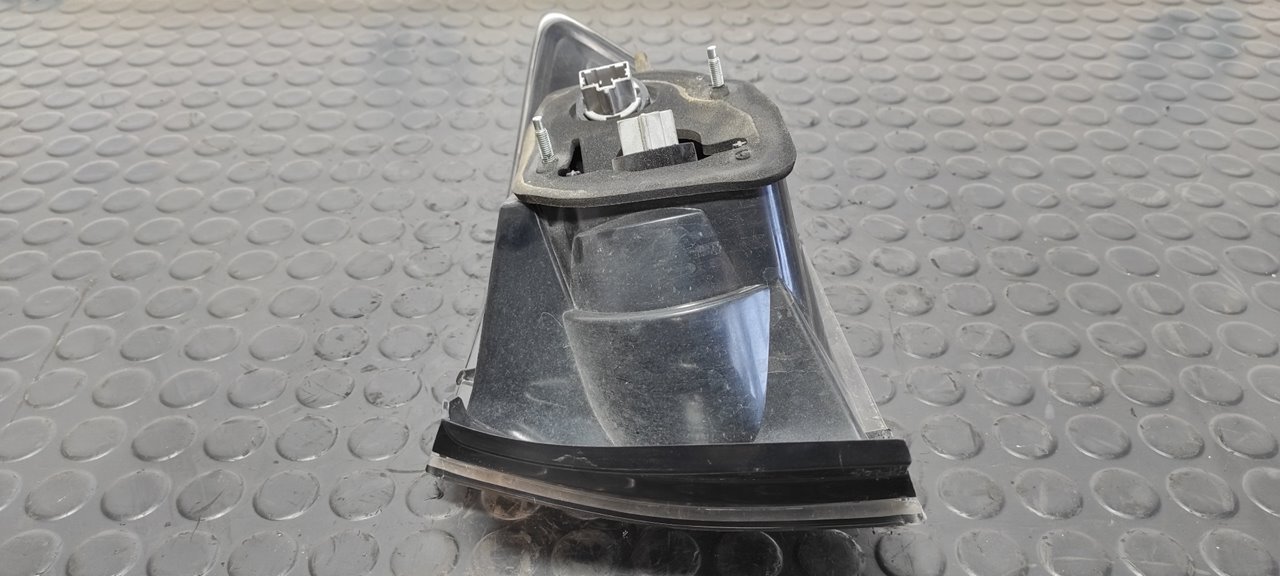 PILOTO TRASERO IZQUIERDO MAZDA 3 BERLINA (BK) - vista 3