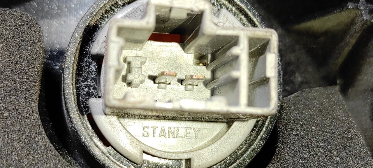 PILOTO TRASERO IZQUIERDO MAZDA 3 BERLINA (BK) - vista 8