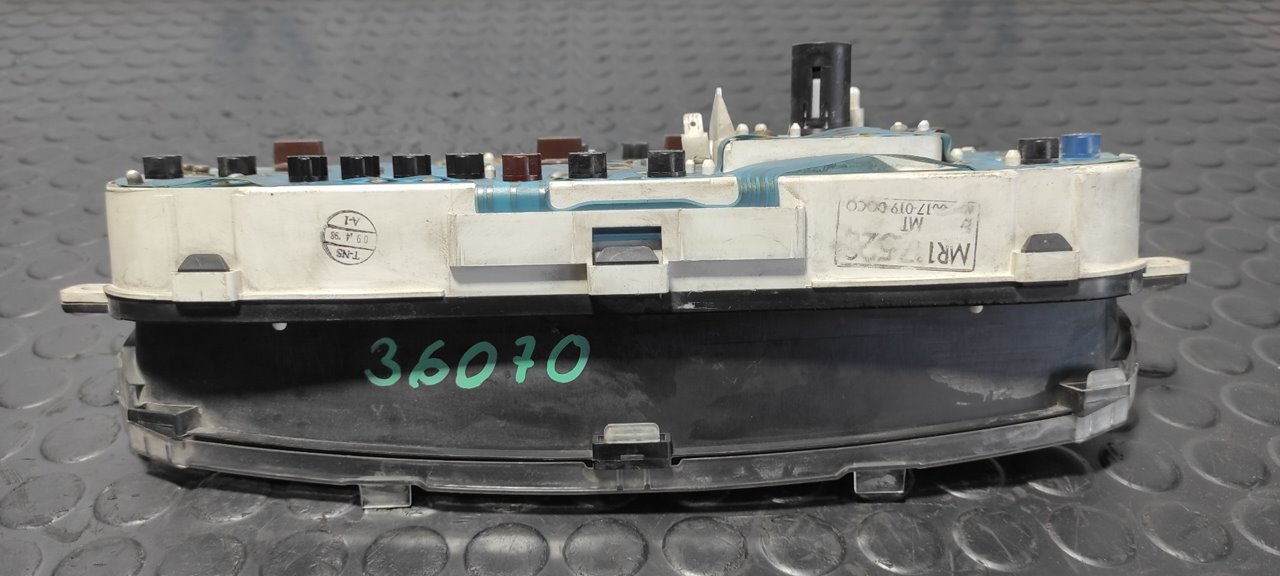 CUADRO INSTRUMENTOS MITSUBISHI L 200 (K6/7) - vista 2