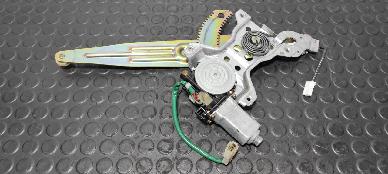 ELEVALUNAS TRASERO IZQUIERDO MITSUBISHI L 200 (K6/7)