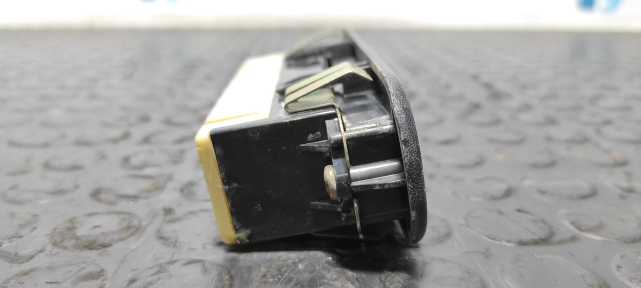 MANDO ELEVALUNAS TRASERO IZQUIERDO MITSUBISHI L 200 (K6/7) - vista 2