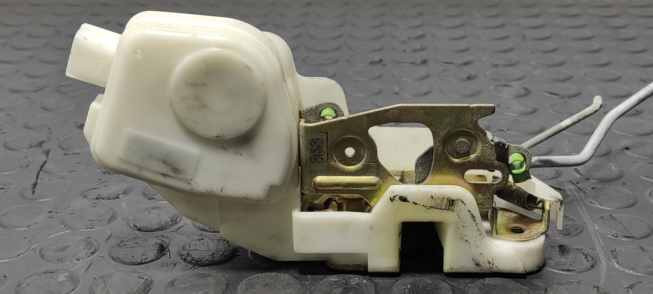 CERRADURA PUERTA DELANTERA DERECHA MITSUBISHI L 200 (K6/7) - vista 4