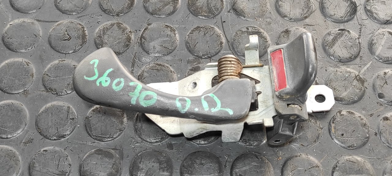 MANETA INTERIOR DELANTERA DERECHA MITSUBISHI L 200 (K6/7)