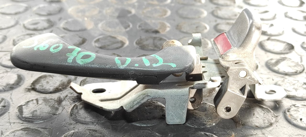 MANETA INTERIOR DELANTERA DERECHA MITSUBISHI L 200 (K6/7) - vista 4