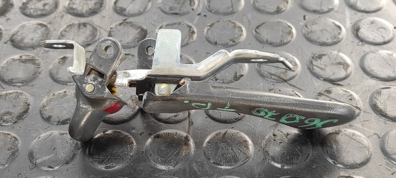 MANETA INTERIOR TRASERA DERECHA MITSUBISHI L 200 (K6/7) - vista 3