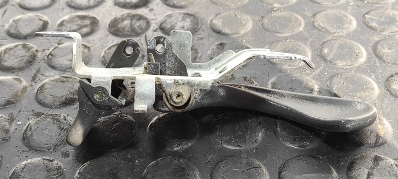 MANETA INTERIOR TRASERA IZQUIERDA MITSUBISHI L 200 (K6/7) - vista 2