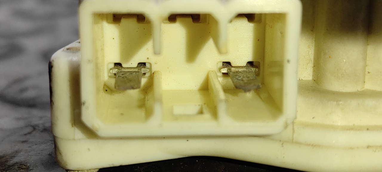 MOTOR CIERRE CENTRALIZADO TRASERO IZQUIERDO MITSUBISHI L 200 (K6/7) - vista 6