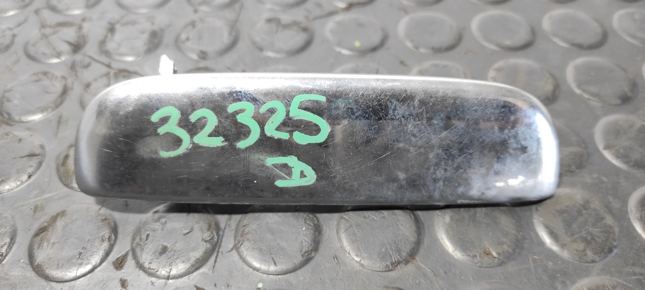 MANETA DELANTERA DERECHA NISSAN CABSTAR