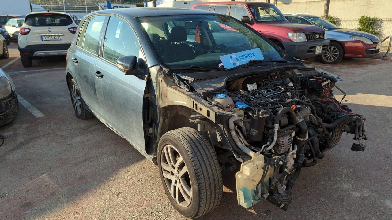 VOLKSWAGEN GOLF VI (5K1)