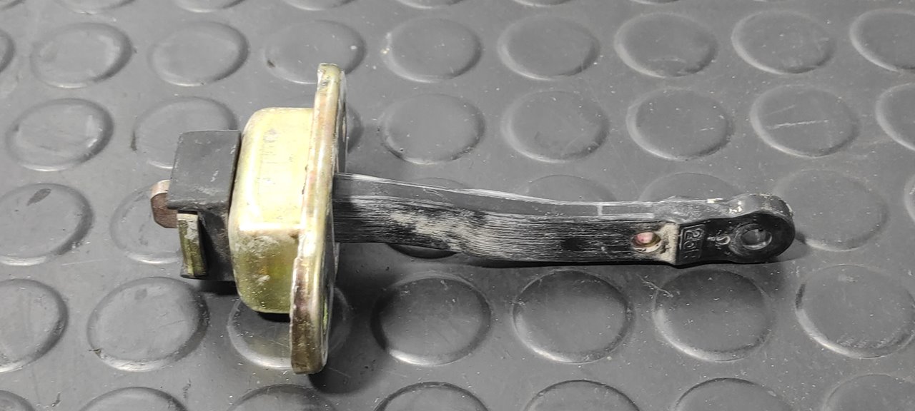 RETENEDOR PUERTA IZQUIERDA  MITSUBISHI L 200 (K6/7) - vista 2