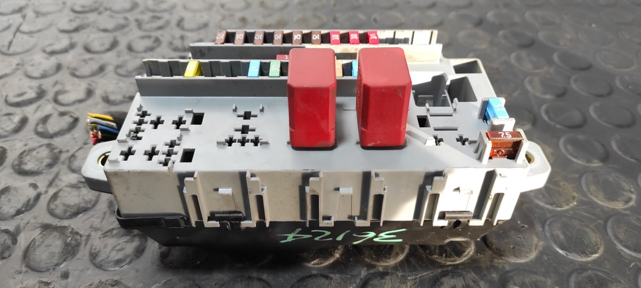 CAJA RELES / FUSIBLES CITROEN JUMPER COMBI (2) - vista 3