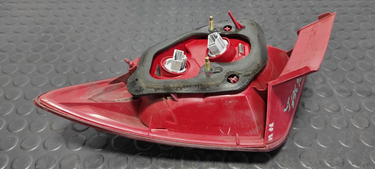 PILOTO TRASERO IZQUIERDO MAZDA 3 BERLINA (BK) - vista 4