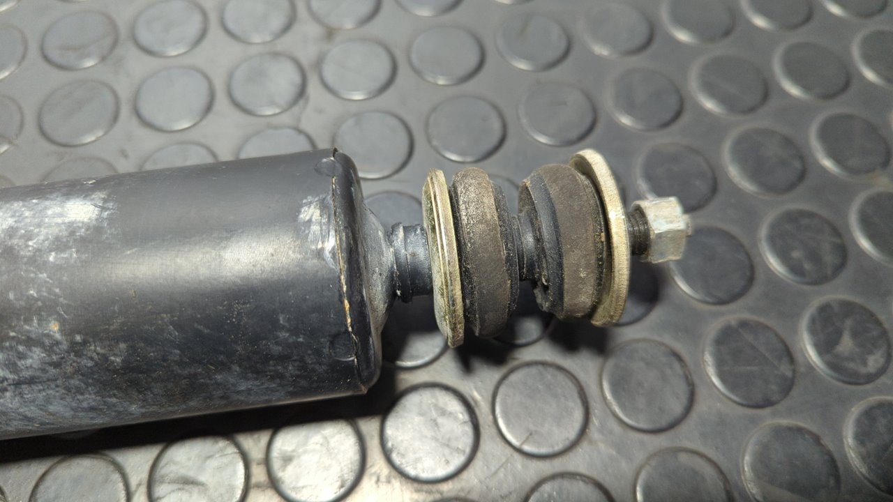 JUEGO AMORTIGUADORES DELANTERO MITSUBISHI L 200 (K6/7) - vista 6