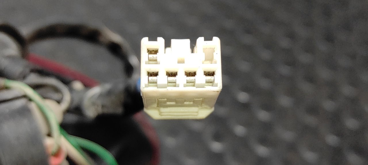 PILOTO TRASERO DERECHO KIA RIO - vista 2