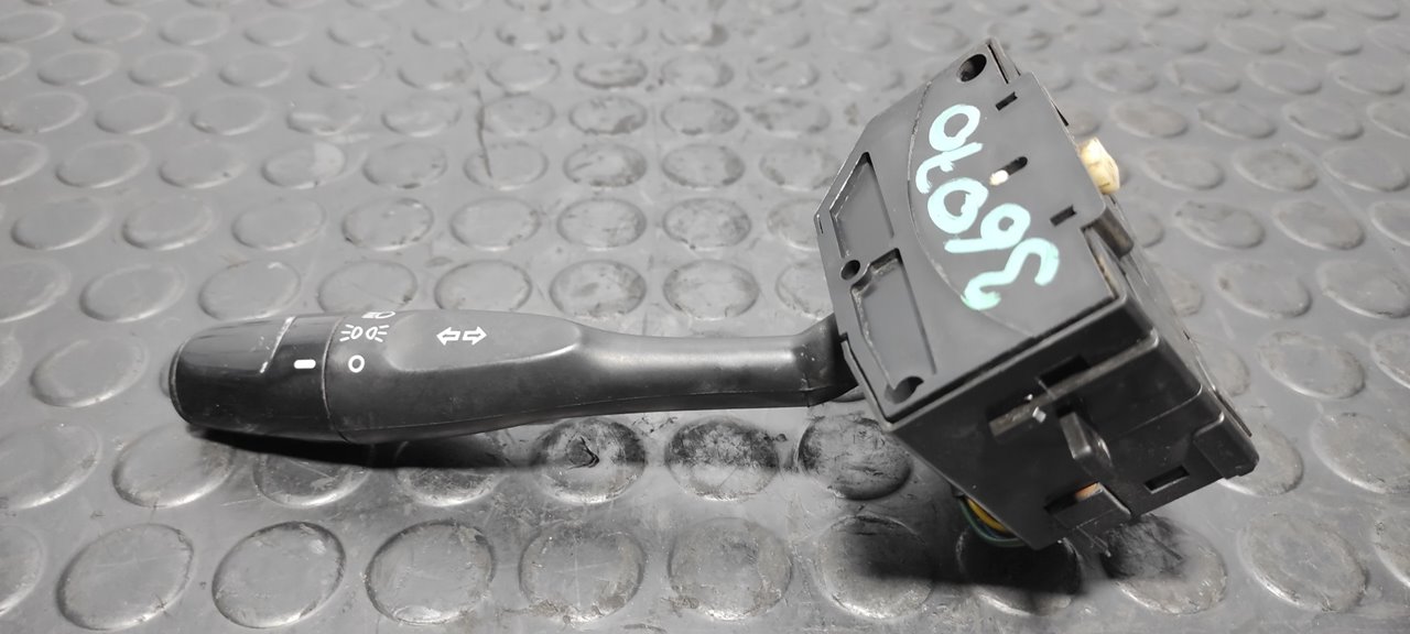 MANDO INTERMITENTES MITSUBISHI L 200 (K6/7) - vista 3