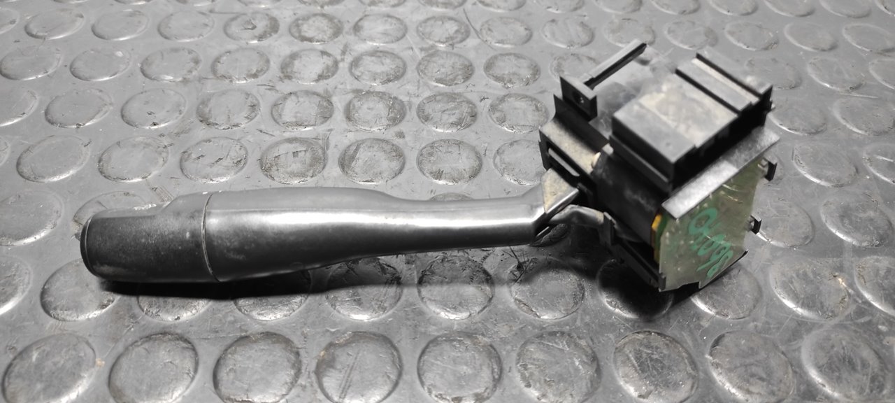 MANDO LIMPIA MITSUBISHI L 200 (K6/7) - vista 3