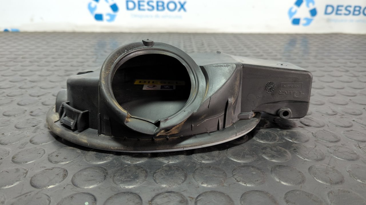 TAPA EXTERIOR COMBUSTIBLE PEUGEOT EXPERT KASTEN - vista 4