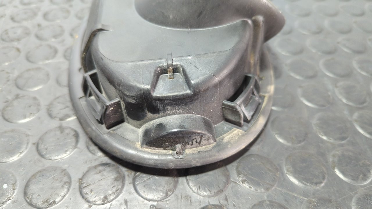 TAPA EXTERIOR COMBUSTIBLE PEUGEOT EXPERT KASTEN - vista 3