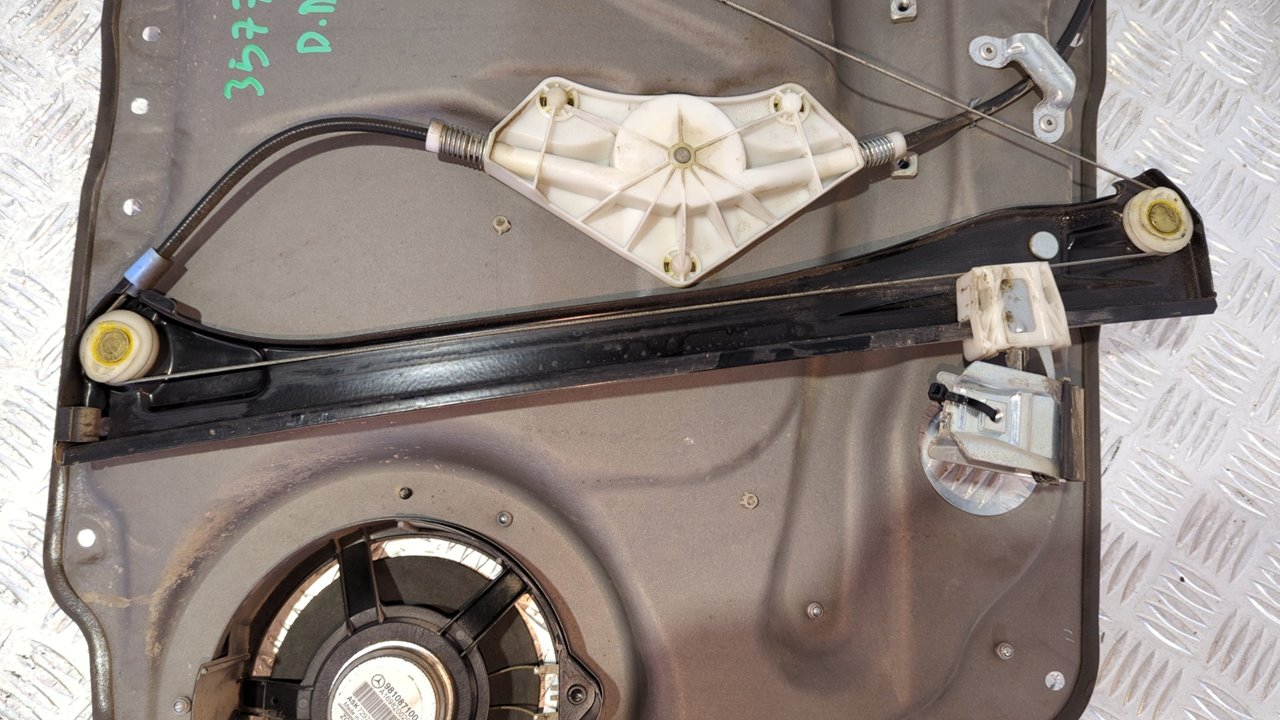 ELEVALUNAS DELANTERO DERECHO MERCEDES-BENZ CLASE A (W169) - vista 4