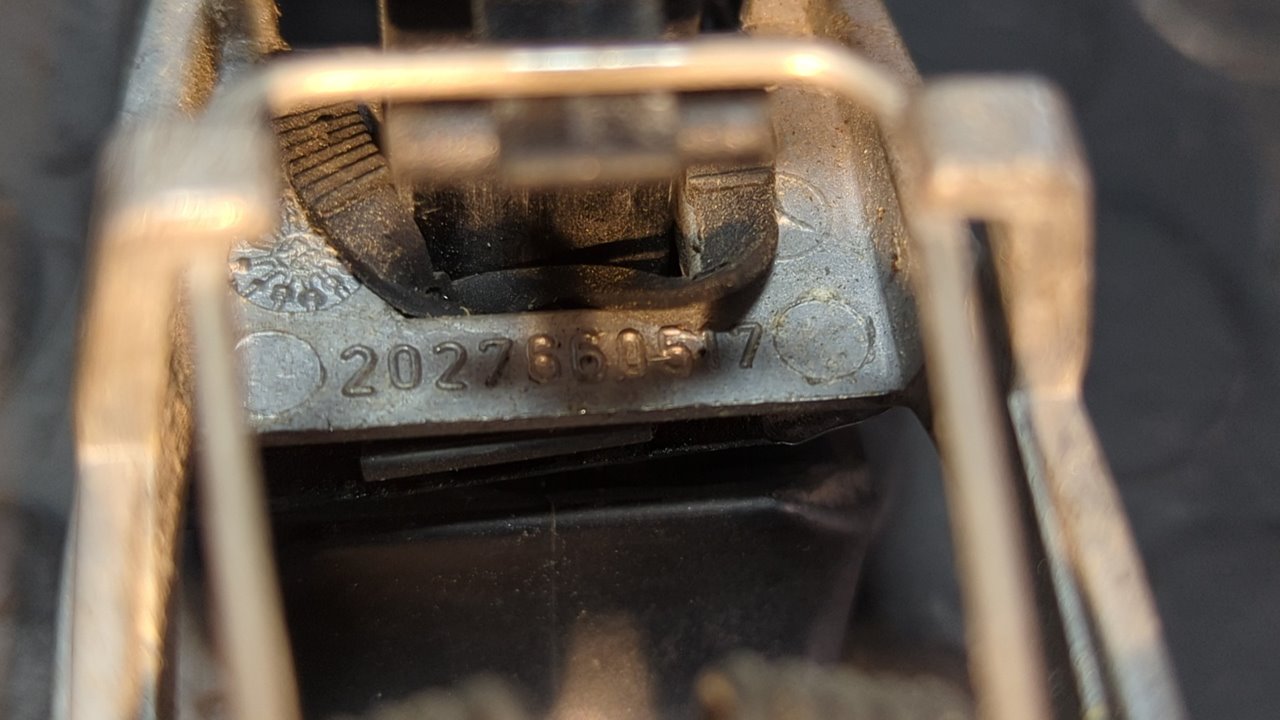 MANETA  TRASERA IZQUIERDA MERCEDES CLASE C (W202) - vista 2