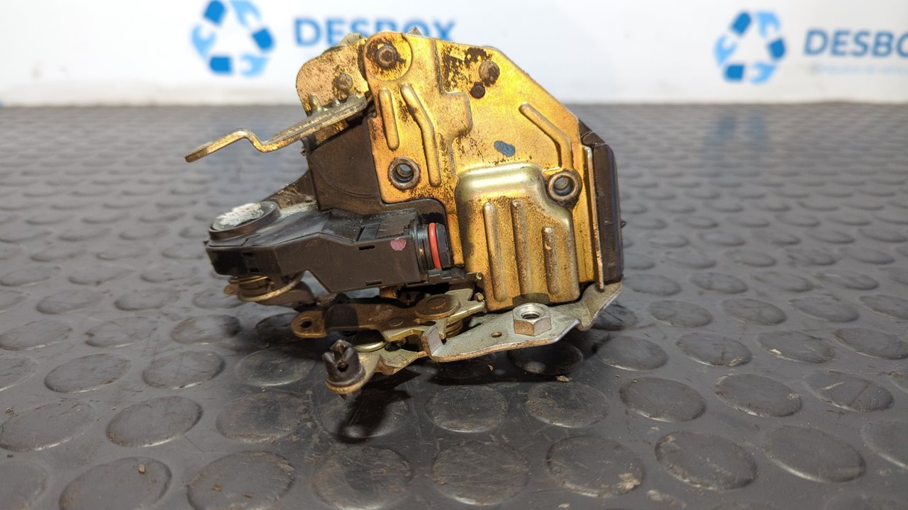 CERRADURA PUERTA DELANTERA IZQUIERDA MERCEDES CLASE E (W124)