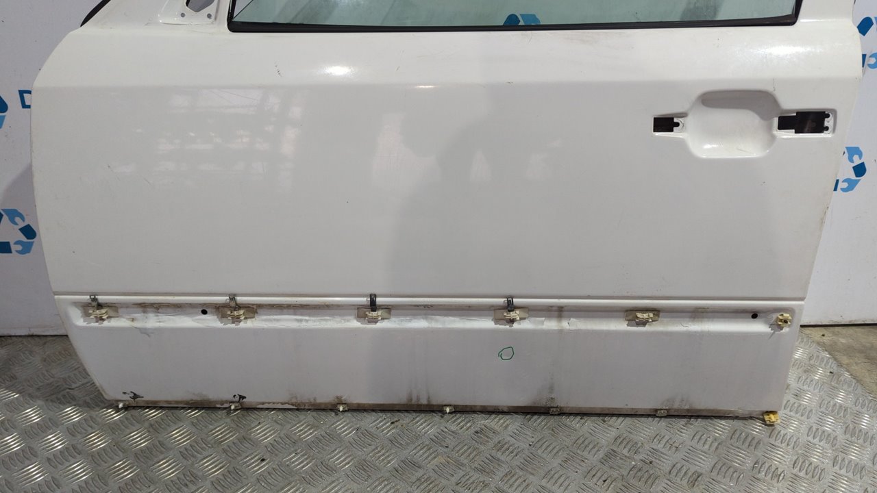 PUERTA DELANTERA IZQUIERDA MERCEDES-BENZ CLASE E (W124) - vista 3