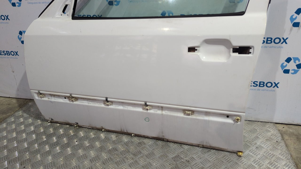 PUERTA DELANTERA IZQUIERDA MERCEDES-BENZ CLASE E (W124) - vista 7
